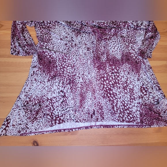 LOGO Blouse ~ 1X - Picture 6 of 9